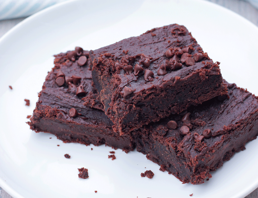 Vegan chickpea brownies without flour