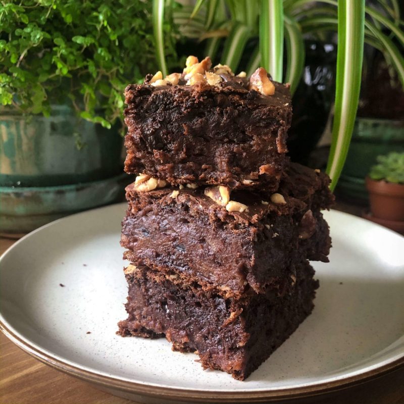 From Butter Chick’n to Easy Banana Bread Brownies: Our Top Eight Vegan Recipes of the Day!