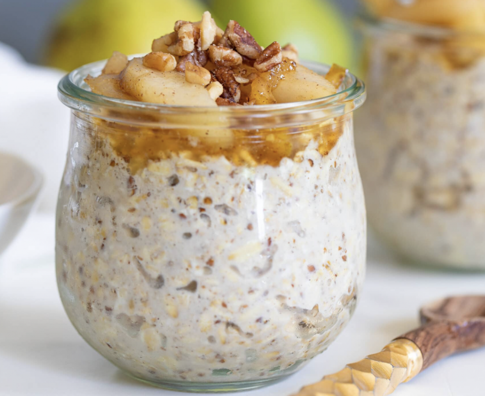 Vanilla Overnight Oats and Maple Spiced Pears