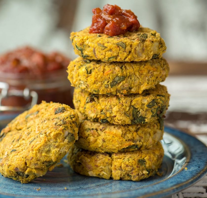 Vegan patties with white beans and artichokes