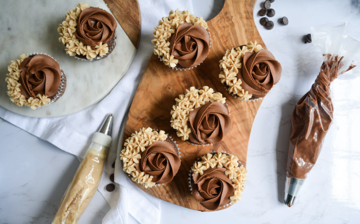 Vegan One-Bowl Chocolate Cupcakes
