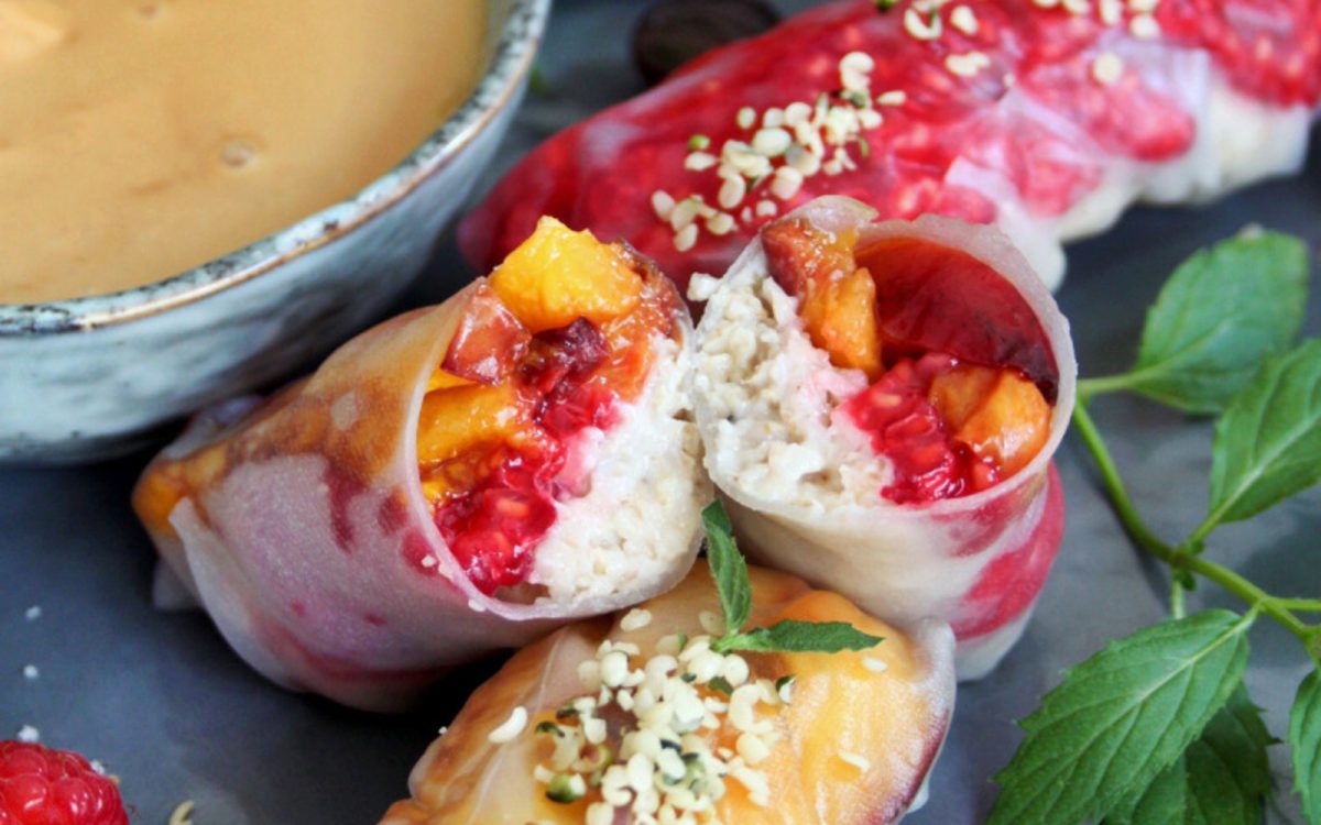 Quinoa and Oat Breakfast Fruit Rolls