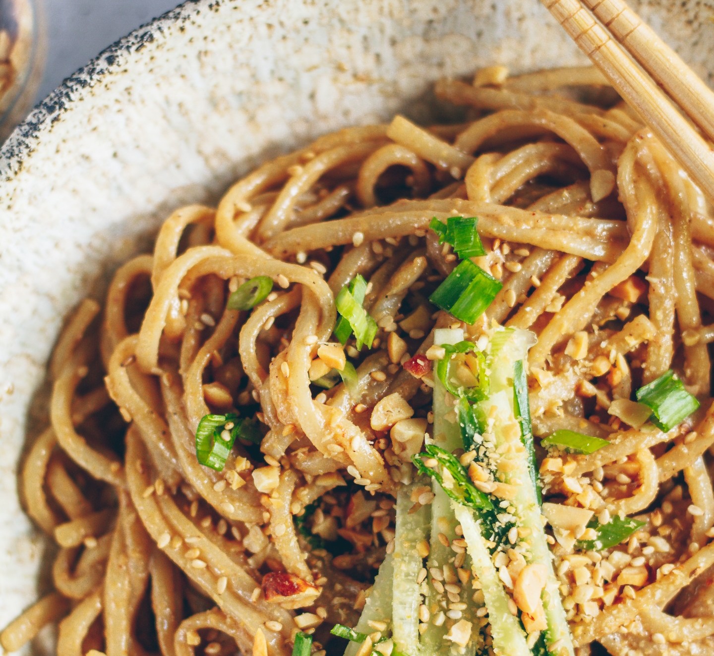 Vegan 10-Minute Chinese Sesame Noodles (Ma Jiang Mian)