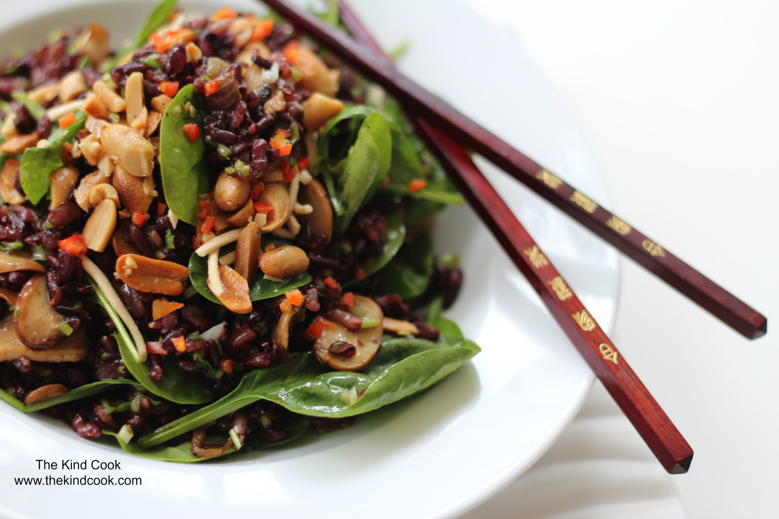 Scented and Crunchy Black Rice Salad 