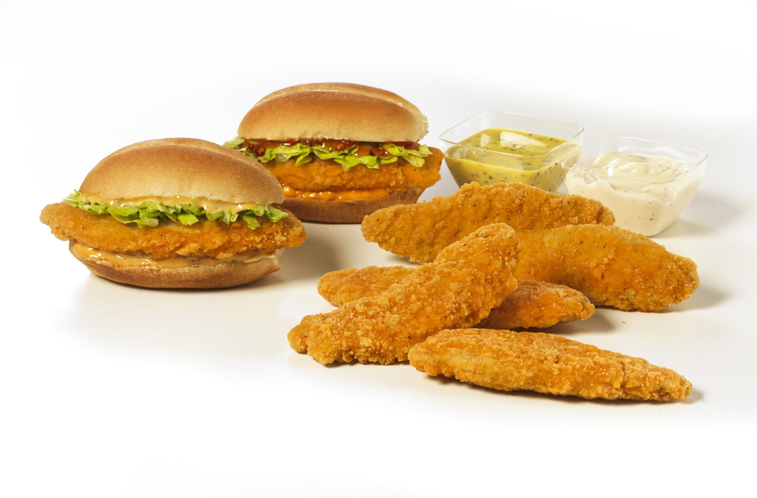 Mary Brown's new plant based Tenders and Sidekick Sandwiches (CNW Group/Mary Brown's Chicken)