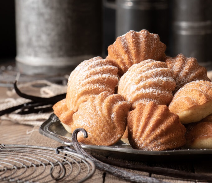 Small vegan French madeleines